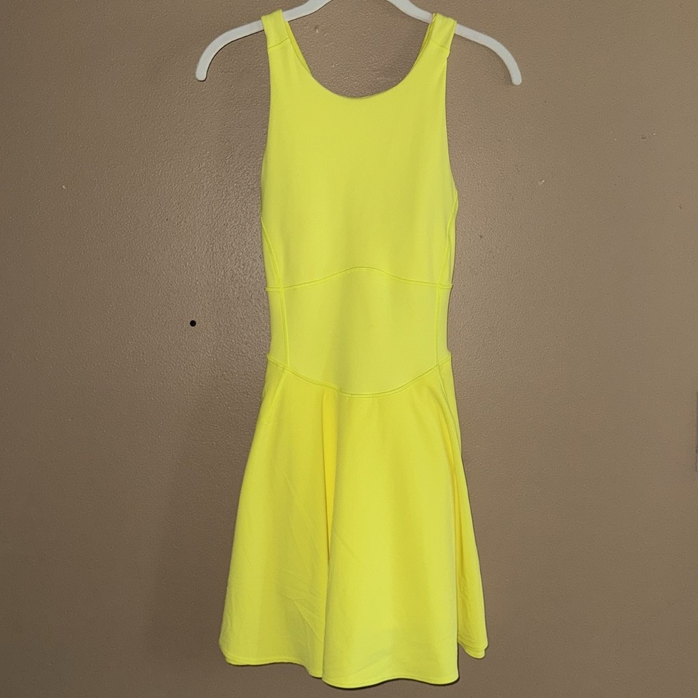 Lululemon Athletica NWT Court Crush Electric Lemon Dress Size 8 - Picture 5 of 13